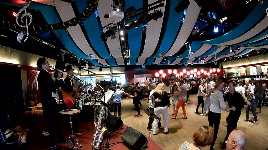 Tanzmusik mit der Tanzband Souvenirs bei einem Geburtstag in München